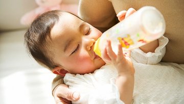 最严奶粉配方注册制实施细则将公布 跨境购奶粉或戴紧箍咒