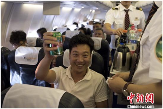 醉在云端:与青岛啤酒欢聚空中旅程