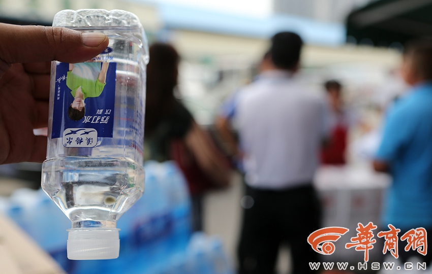 y5b00xq0.jpg 004.jpg