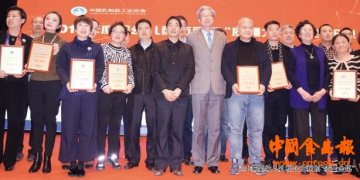 乳品质量合格率再列食品行业前茅 乳制品消费市场开始复苏