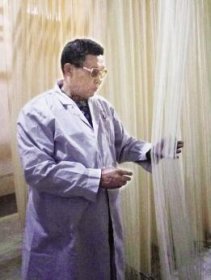 铁血硬汉“丝丝柔情面”