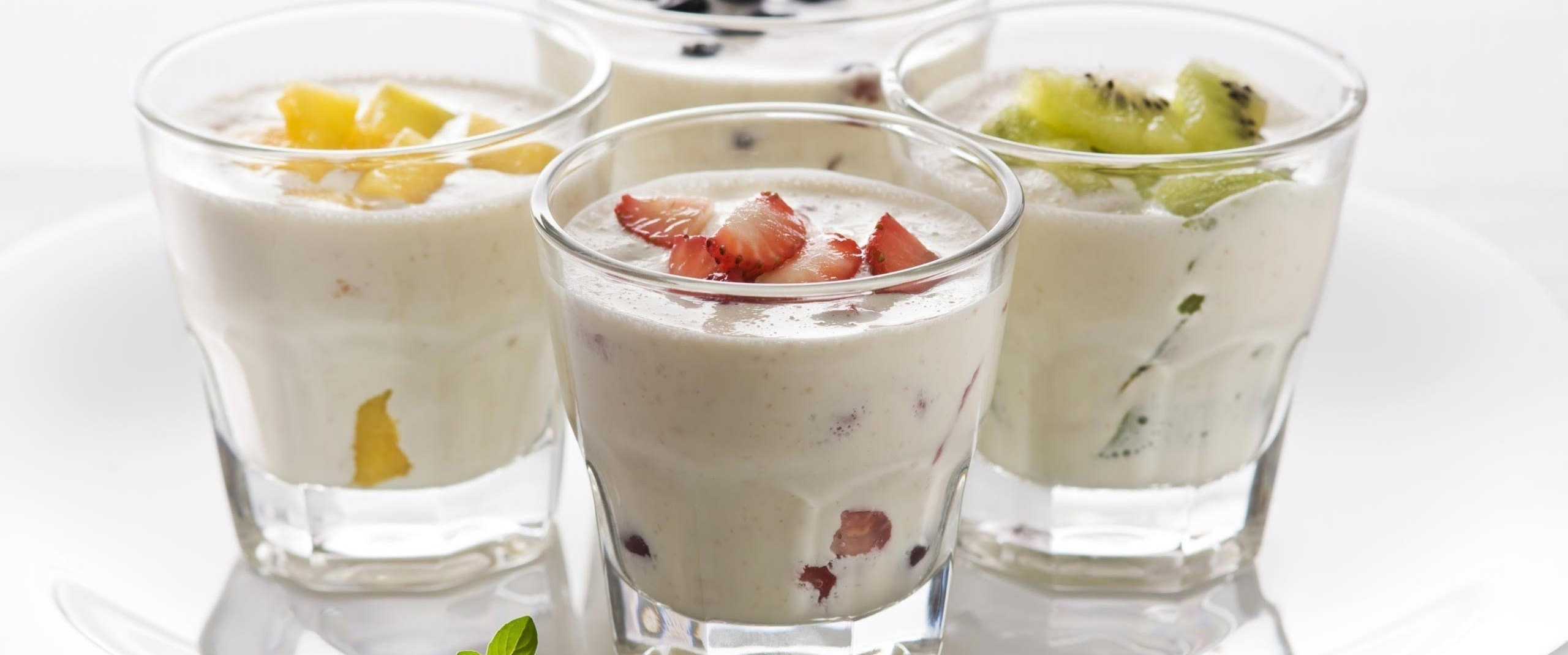 每天一杯酸奶，有益改善老痴