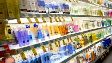 撤离大卖场，化妆品牌们想在商超卖一瓶货是越来越难了