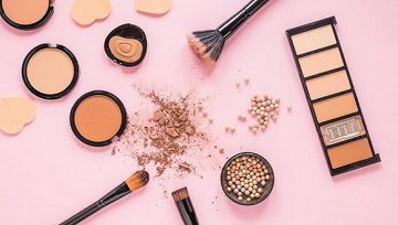 特殊人士适用的美妆品即将上市，它让涂睫毛膏不再那么难