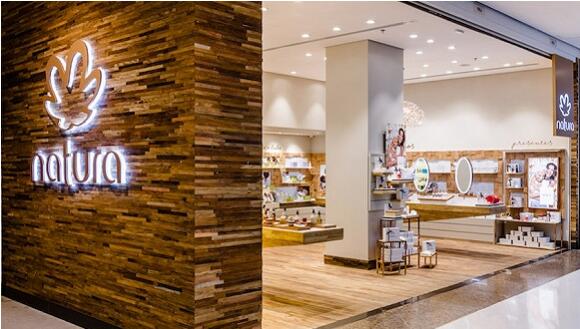 雅芳卖身，买家是来自巴西的美妆巨头