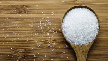 味精巨头莲花靠转卖资产扭亏为盈，仍难逃退市危机