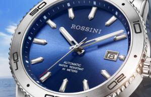 罗西尼蓝/航海家新品 通过不断创新内涵得以延续