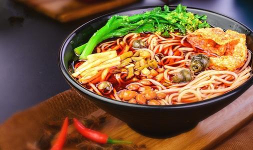 让“网红”产品做成“红火”产业