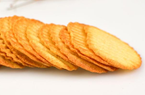 盐津铺子、三只松鼠等薯片检出潜在致癌物