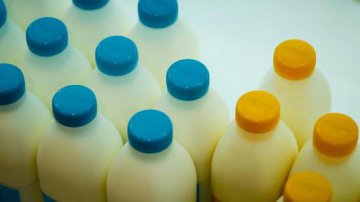 固态奶收入下滑，三元股份前三季净利转向