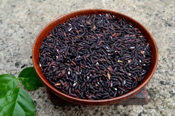 广西巴马“富硒糯茶”热销