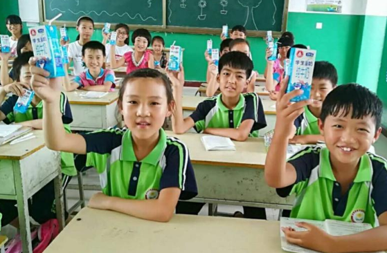 学生奶推广计划改善和提高了我国学生身体素质