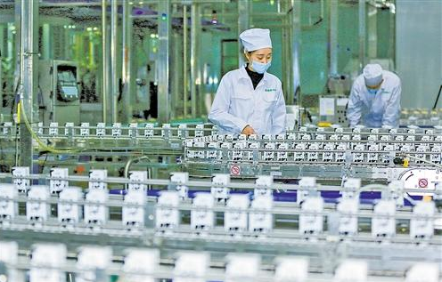 经典+潮流：奶业跨界“破圈”刮起国潮风