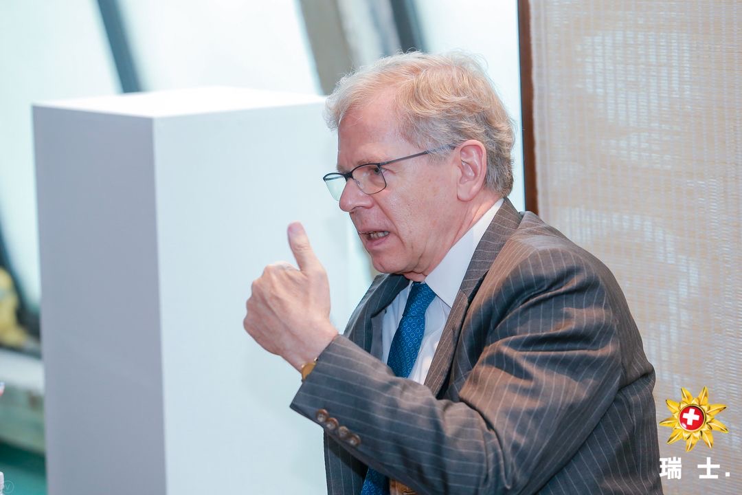 如图片无法显示,请刷新页面