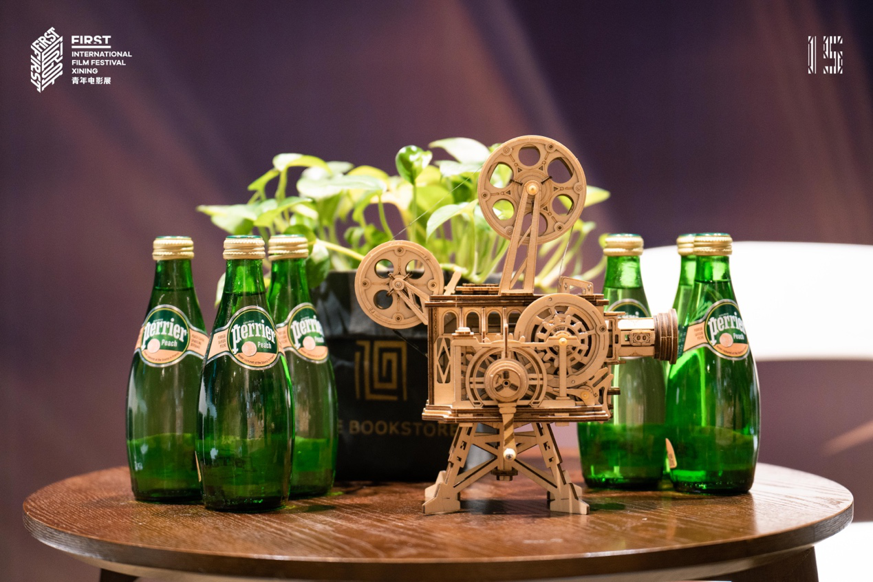 Perrier巴黎水全球广告大片来袭，激活夏日渴望，一起可劲造！插图(7)
