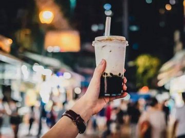 狂喝奶茶也有生命危险？