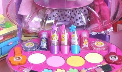 国家药监局：“食品级”化妆品更安全是对消费者的误导