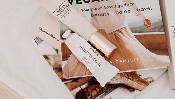 以大牌小样作为卖点，线下美妆集合店们正在突出重围