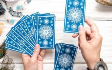 网络占卜忽悠式敛财，命理玄学套路多