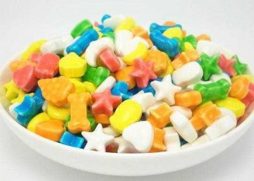 亟待监督整治：售卖涉嫌违法 ＂恶搞糖果玩具＂