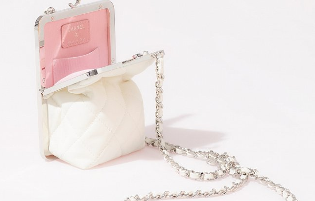香奈儿迷你链条包精致又梦幻