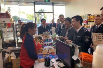 严查向未成年人无底线营销食品行为