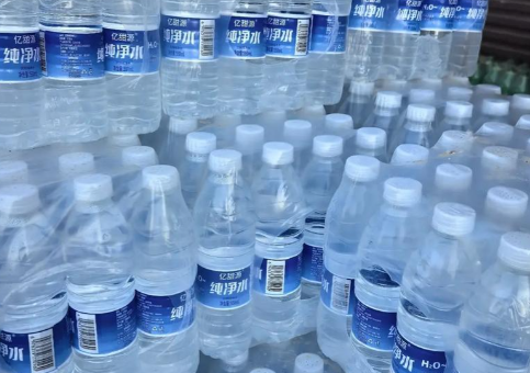 瓶装水“中场战事”：“价格战”下头部企业多元化布局谋突破